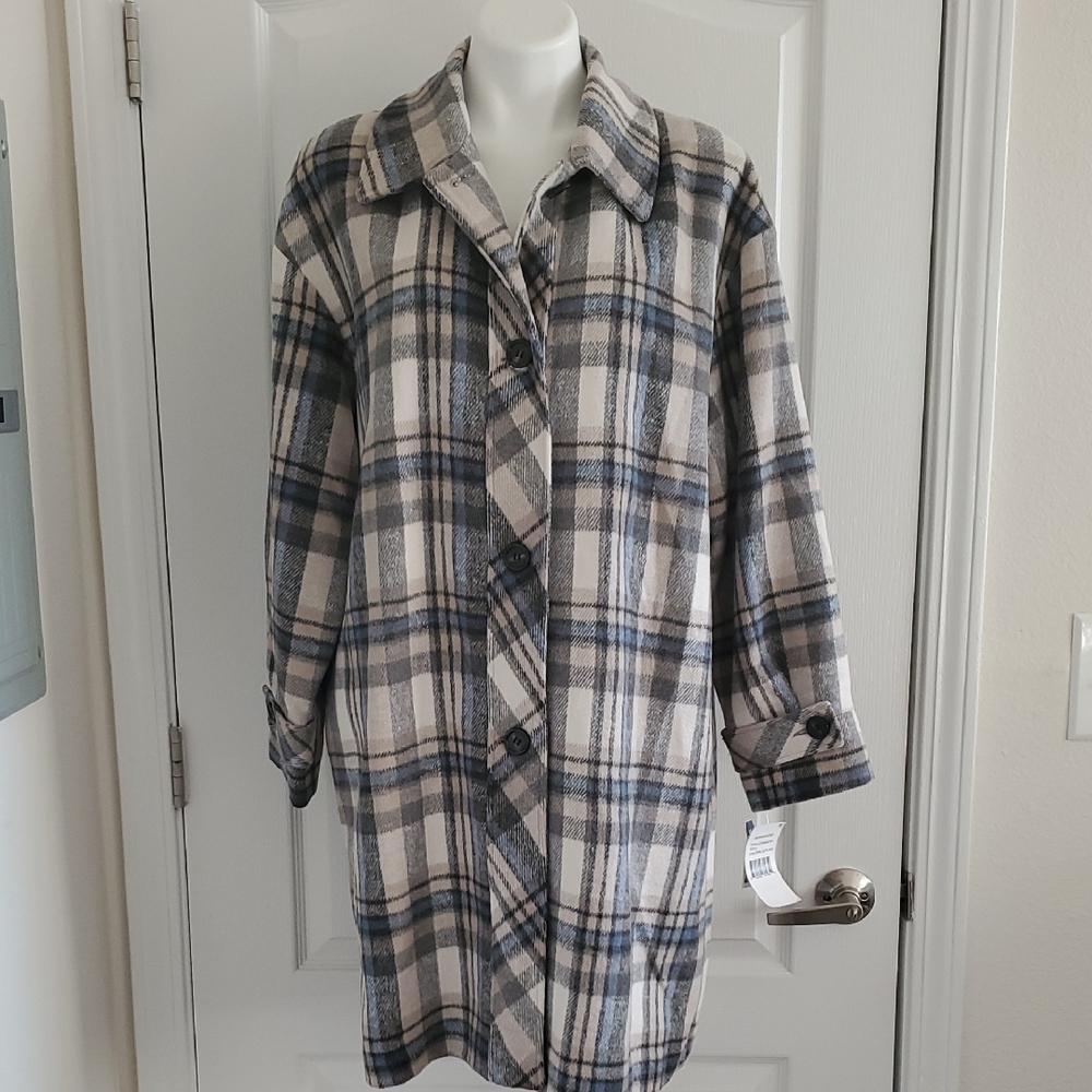 Bernardo Black and Cream Outerwear